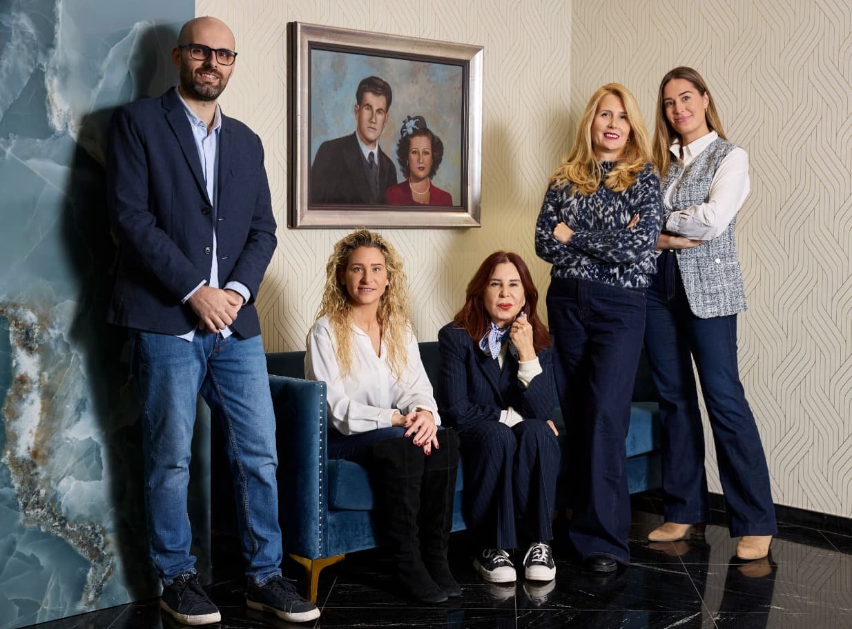 La familia Martínez, cuatro generaciones al frente del Hotel Venecia